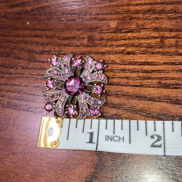 Purple Rhinestone Flourish Pin Brooch! - Picture 2 of 5